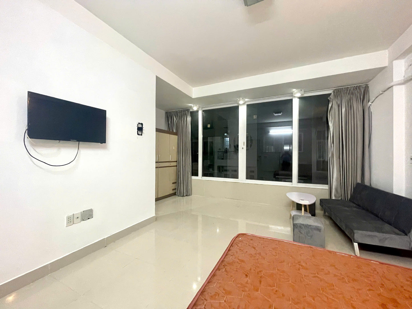 [006135]LVSSTUSK-LG01