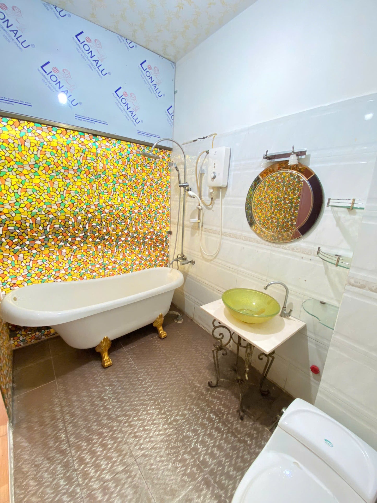 [006155]BCSTUBC-LG01