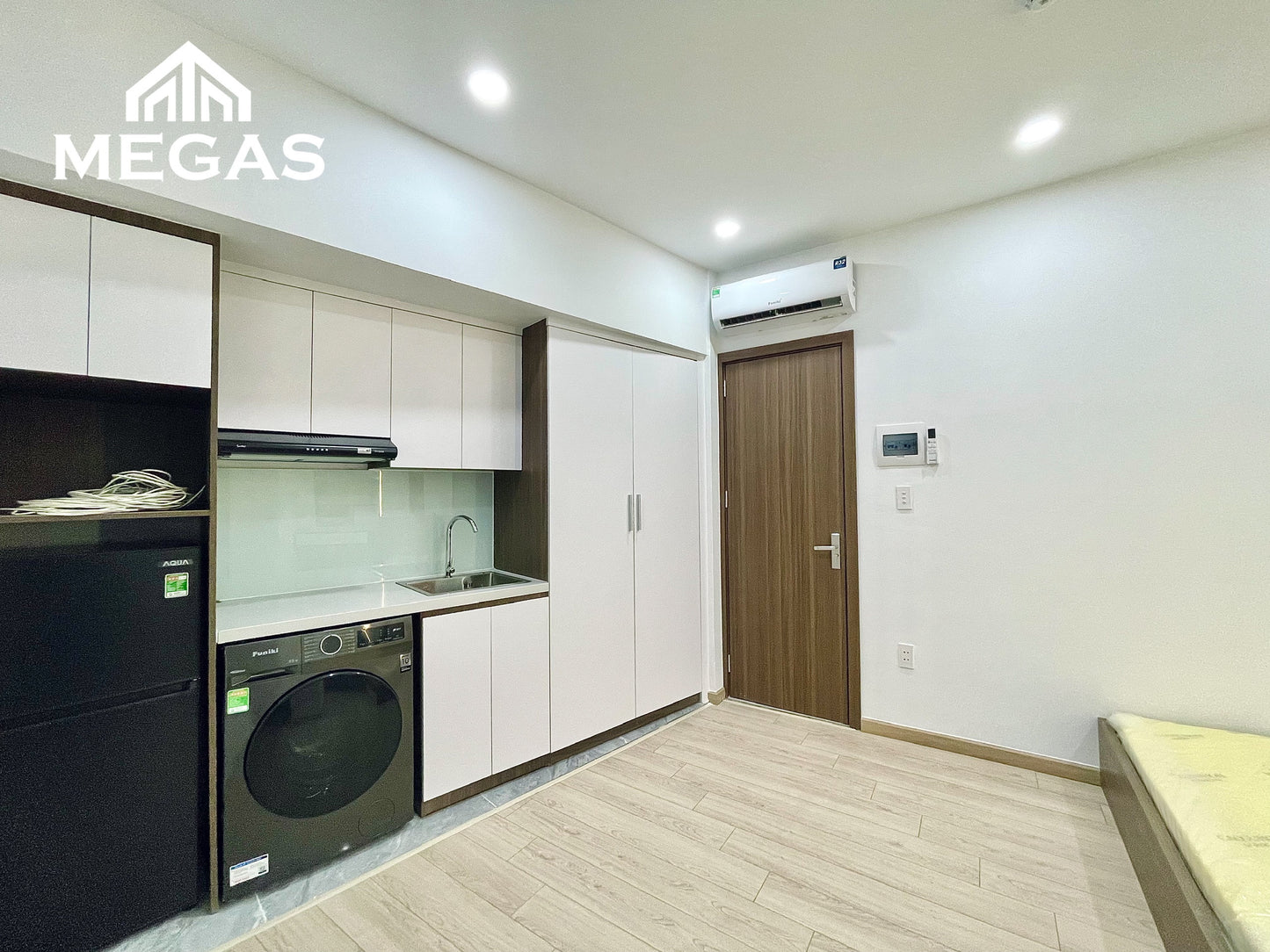 [006425]VTTSTUST-NM03