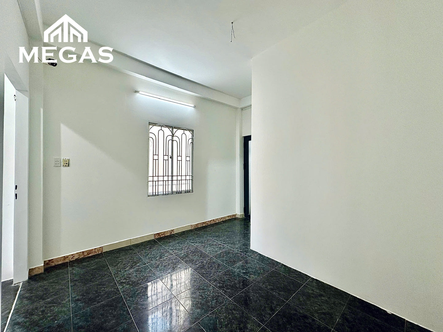 [007055]THSTUBC-NM01