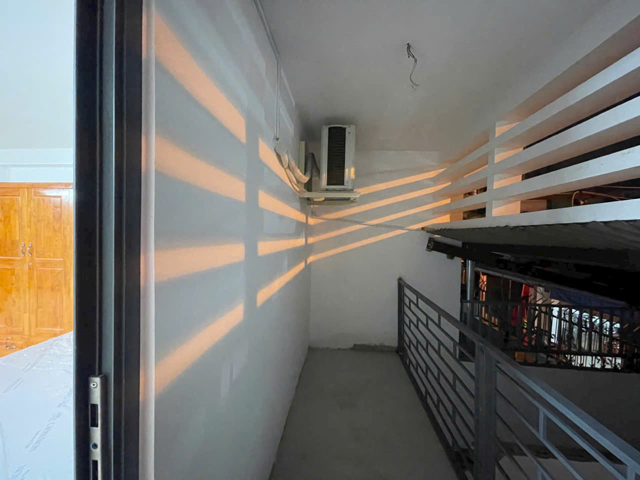 [007085]TVHSTUST-NM01