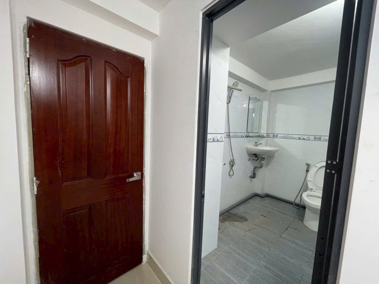 [007085]TVHSTUST-NM01