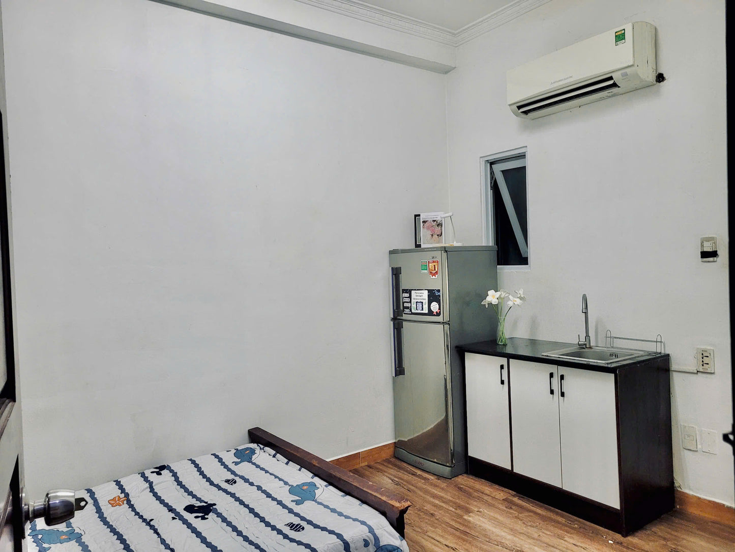 [008135]HVTSTUST-NM01