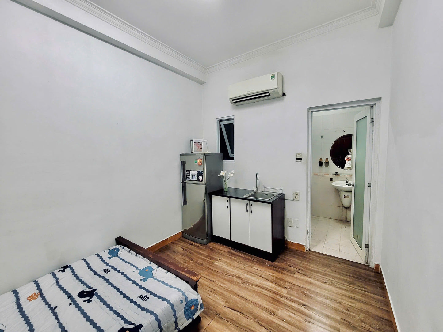 [008135]HVTSTUST-NM01