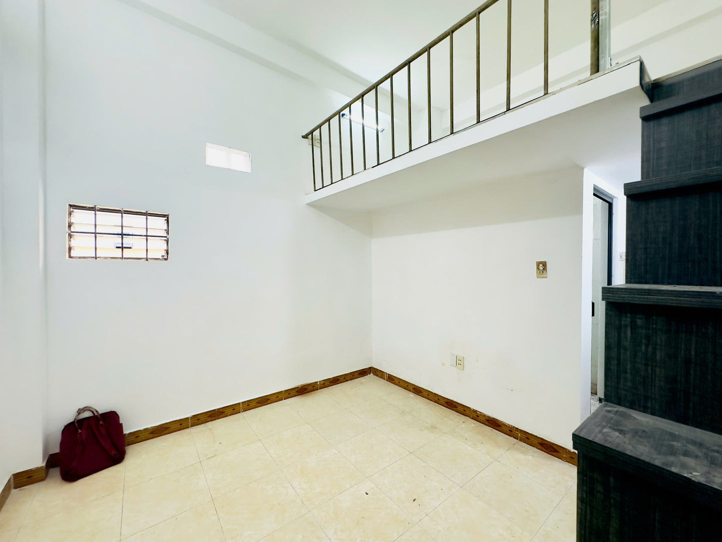 [007485]DC18DUPST-NM02