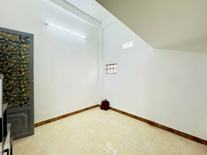 [007485]DC18DUPST-NM02