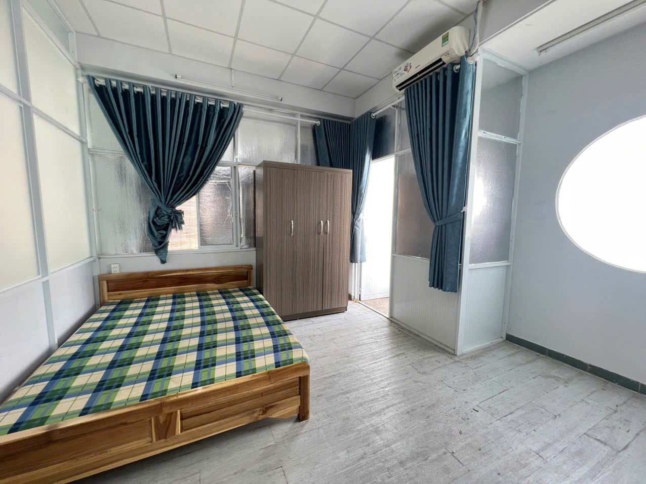 [007955]LLSTUBC-NM01