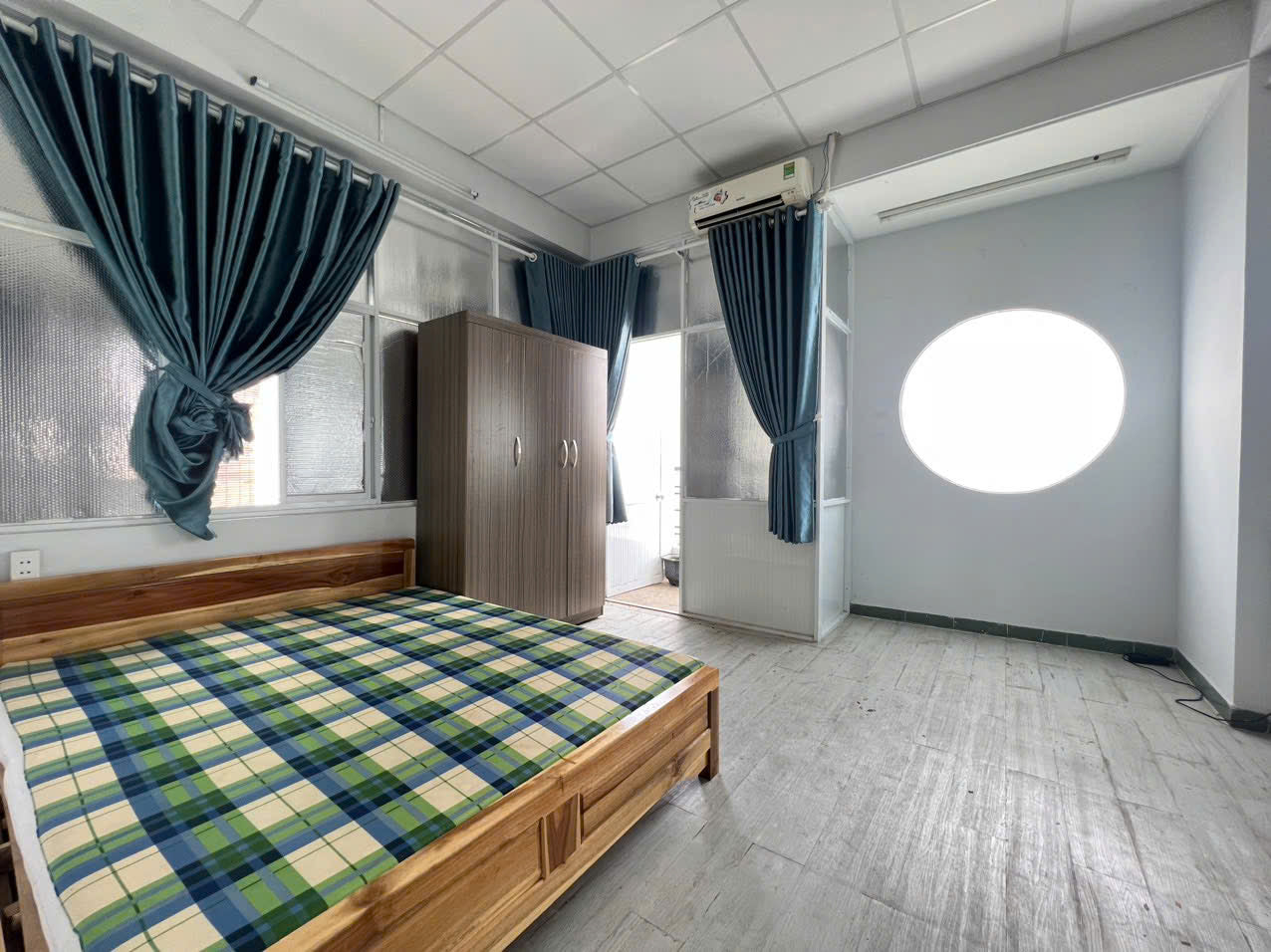 [007955]LLSTUBC-NM01