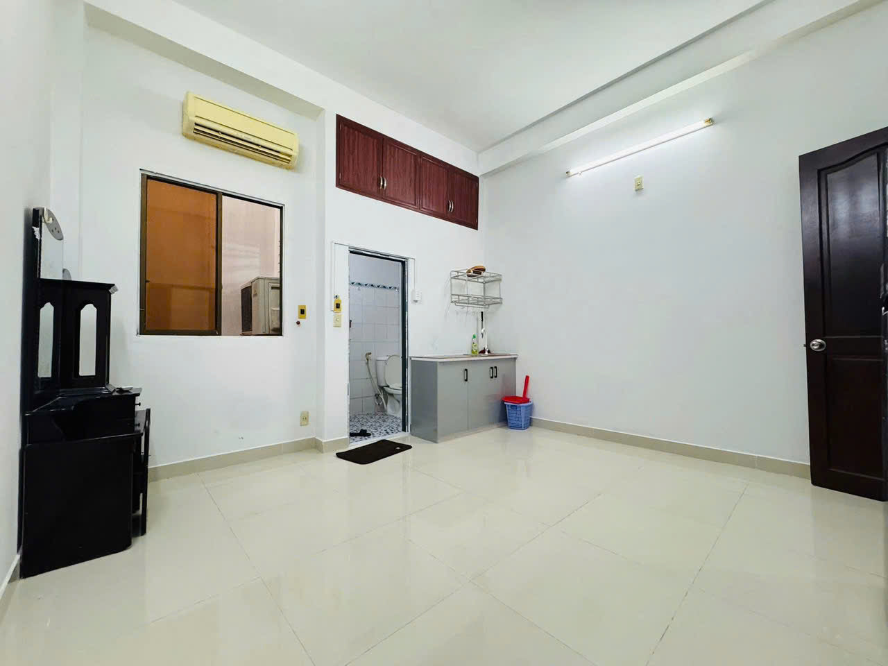 [009051]TCSTUST-NM01