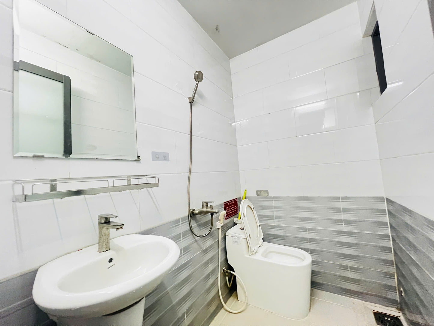 [009071]NTHSTUST-SM01