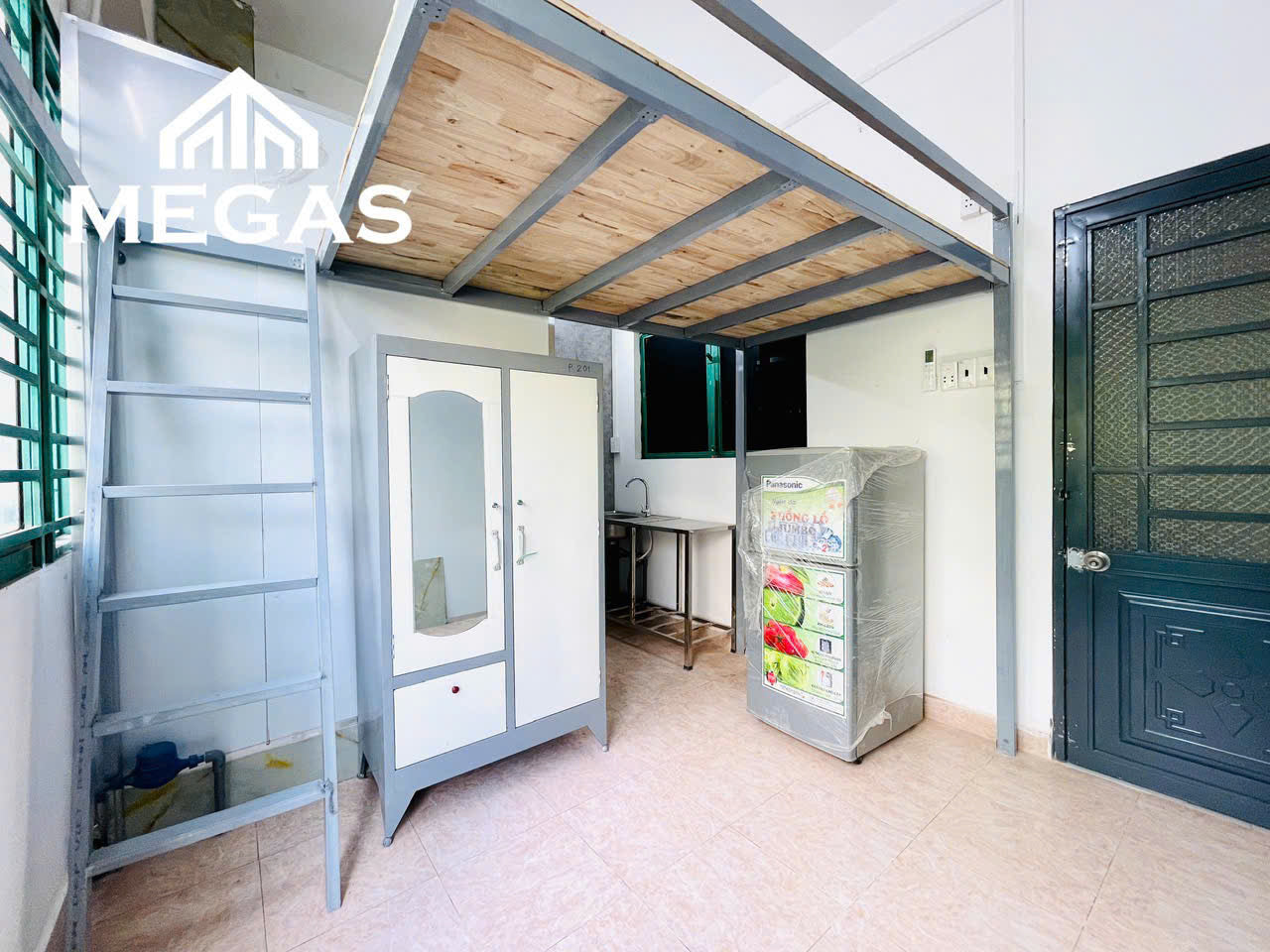 [009411]NVYDUPBC-SM02