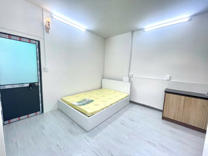 [008465]PVHSTUSK-NM01