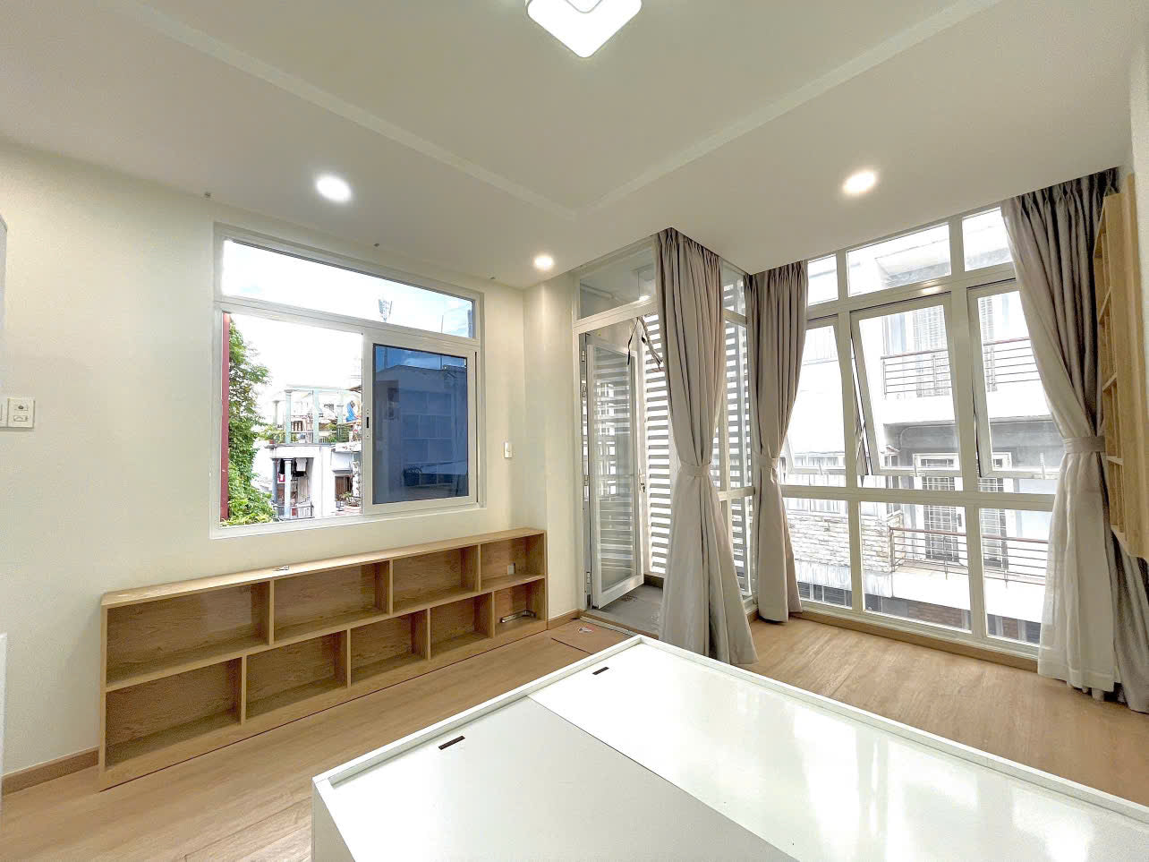 [008475]PVHSTUSK-NM02