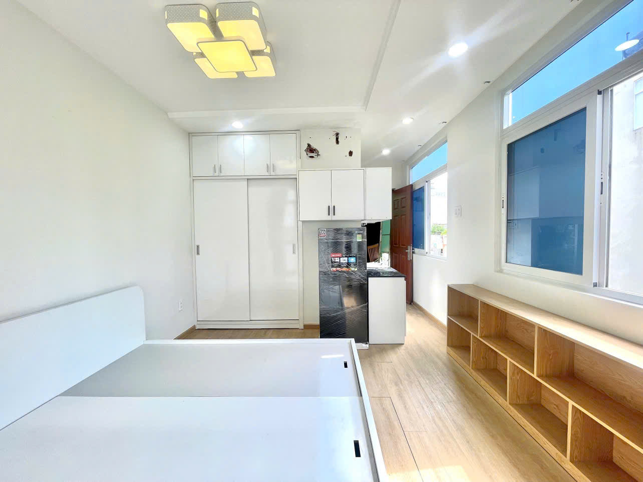 [008475]PVHSTUSK-NM02