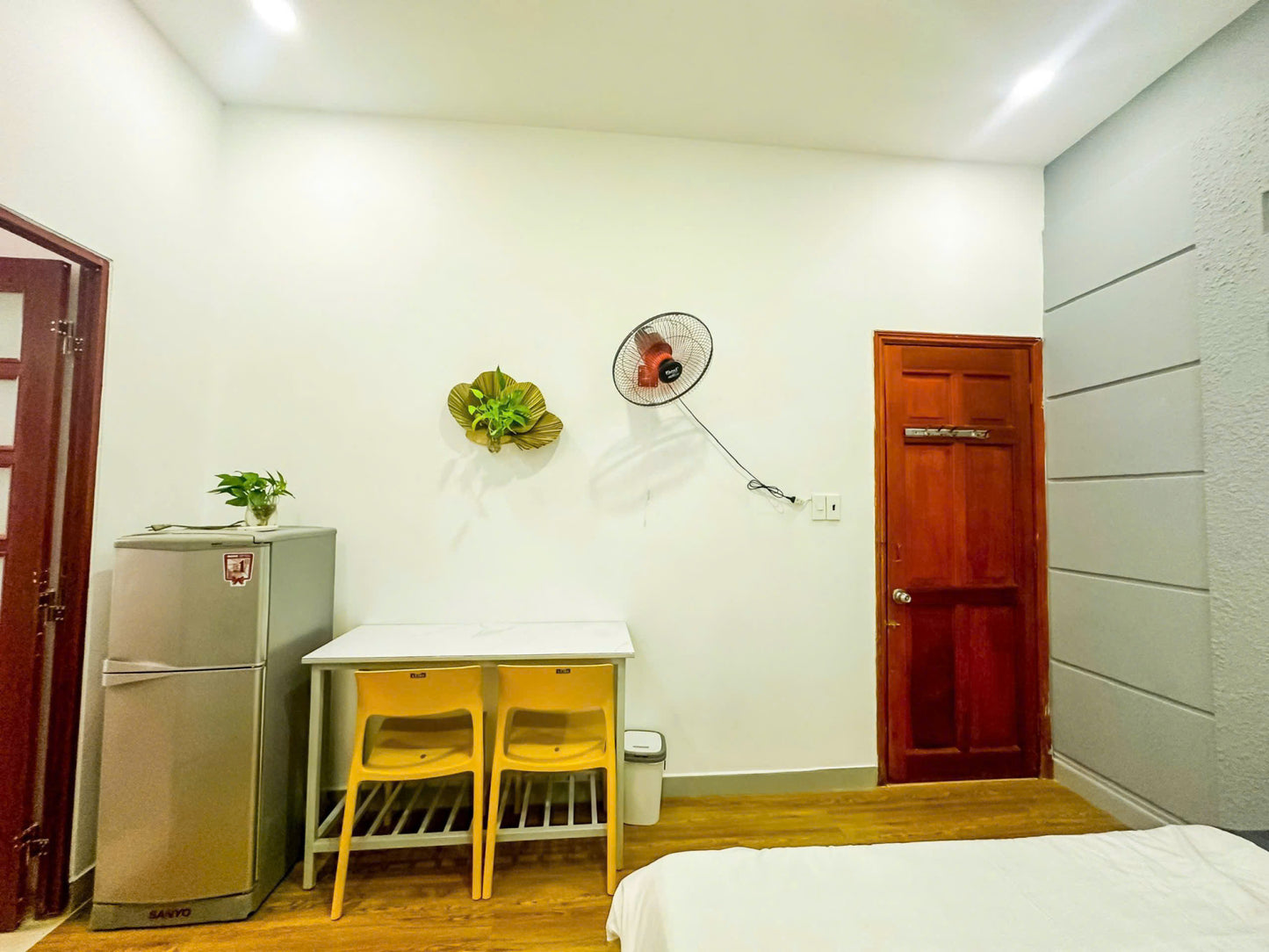 [008515]LVSSTUST-NM01