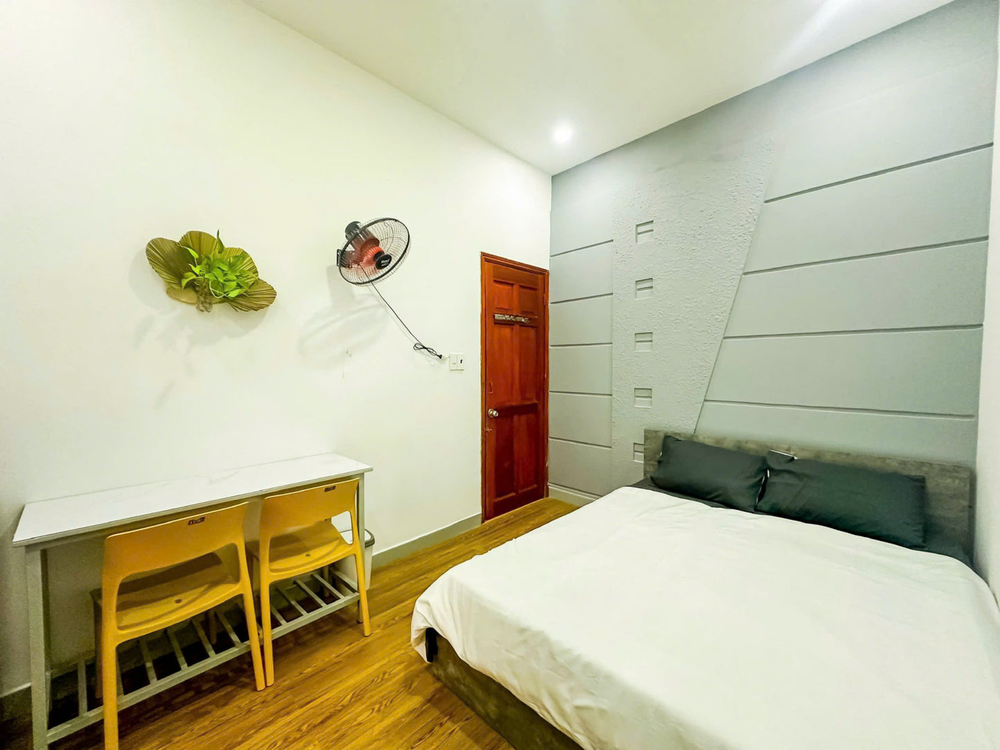 [008515]LVSSTUST-NM01