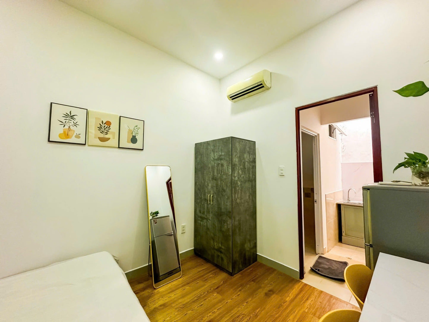 [008515]LVSSTUST-NM01