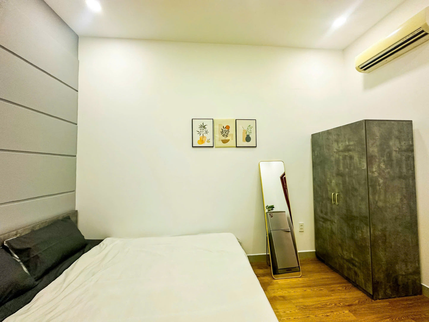 [008515]LVSSTUST-NM01