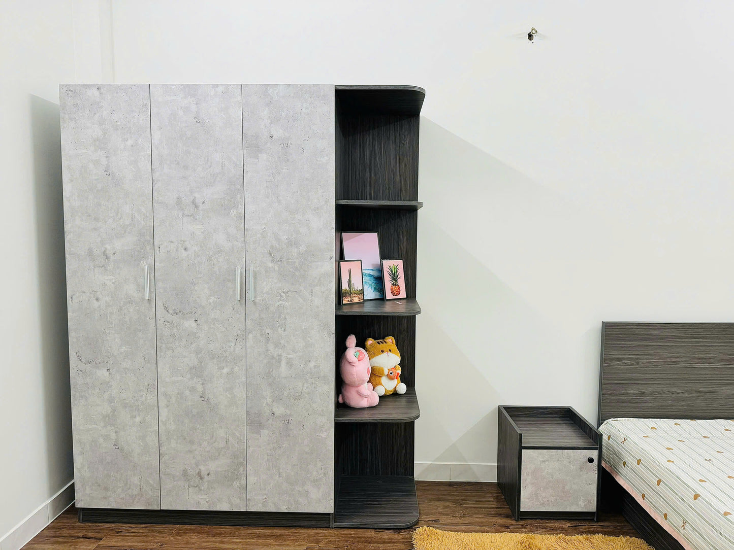 [008555]CLSTUST-NM01