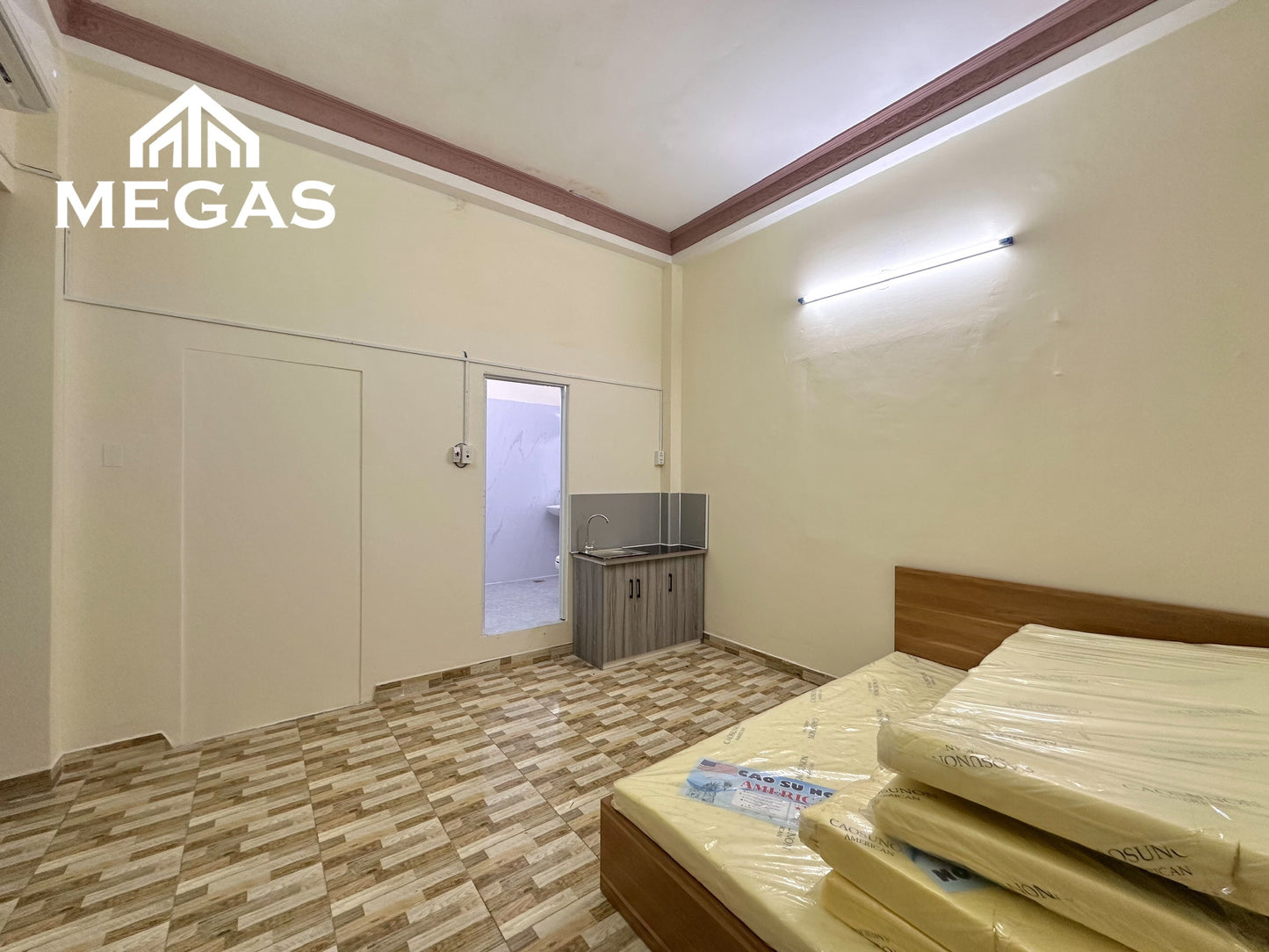 [009651]DLSTUHL-NM02