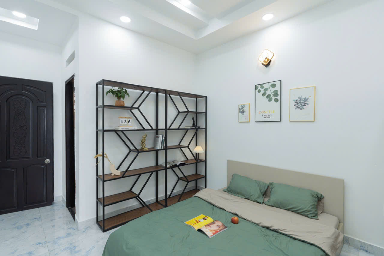 [008615]LLQSTUBC-NM01