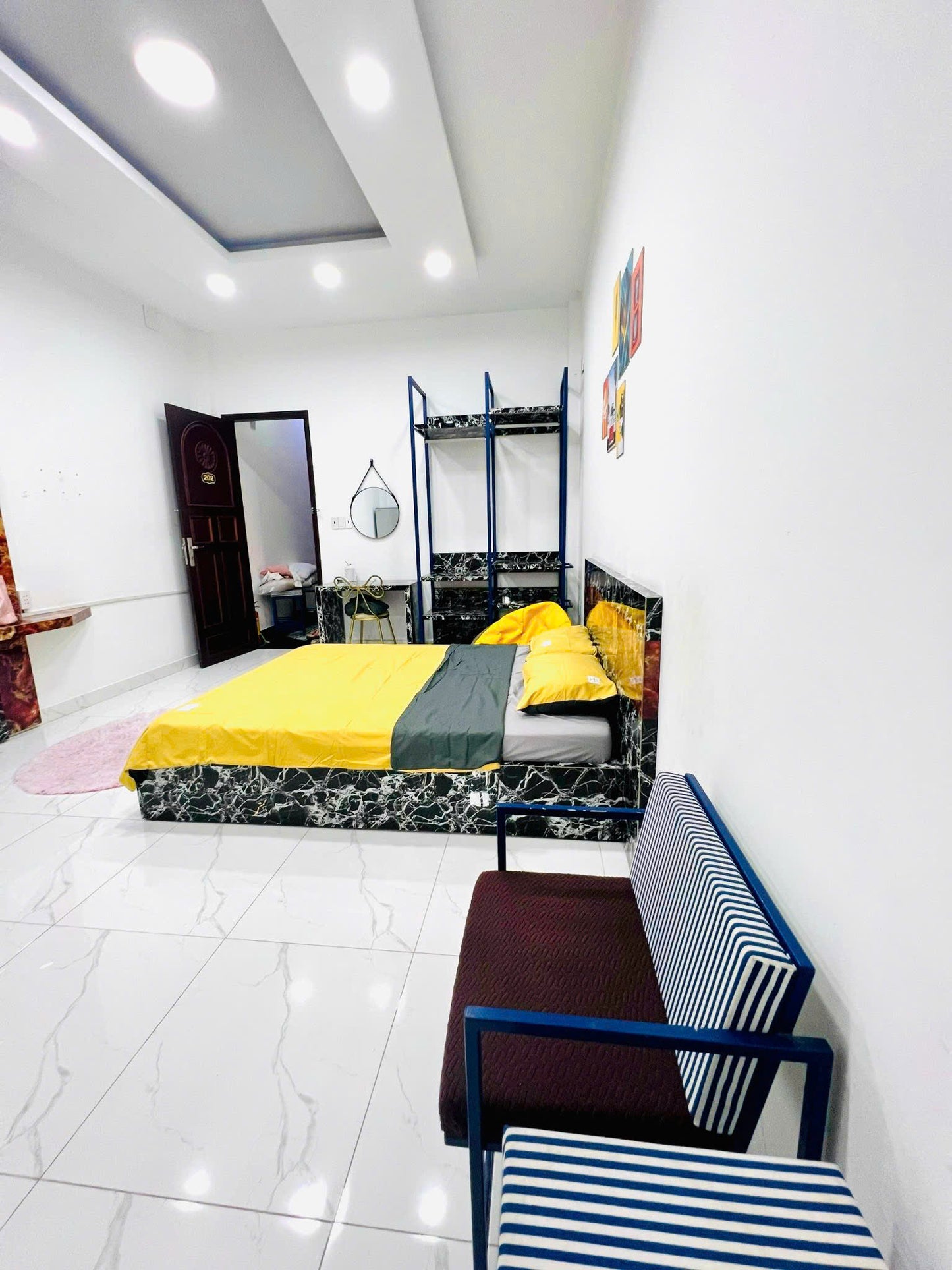 [008995]XHSTUST-NM01