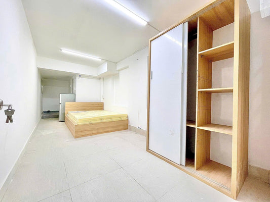 [008935]STSTUST-NM01