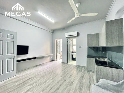 [008715]CMT81PNBC-NM01