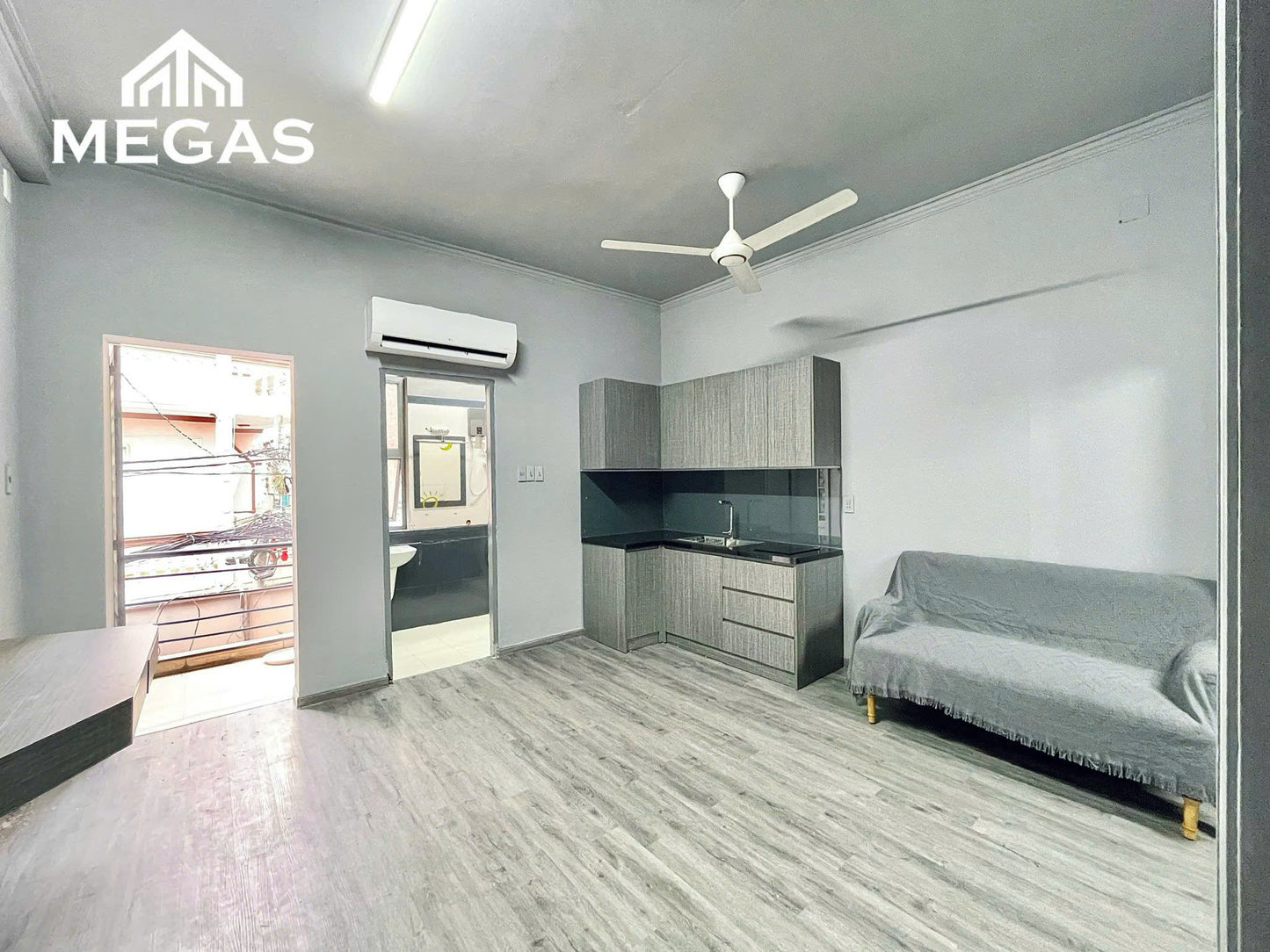 [008715]CMT81PNBC-NM01