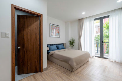 [008745]UTSTUBC-NM01