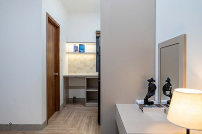 [008755]UTSTUST-NM02