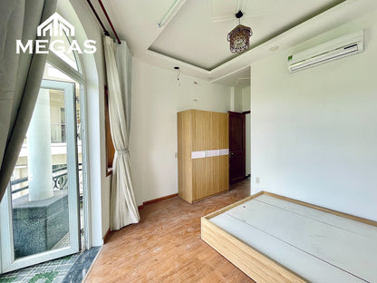 [009725]TTTSTUBC-NM01