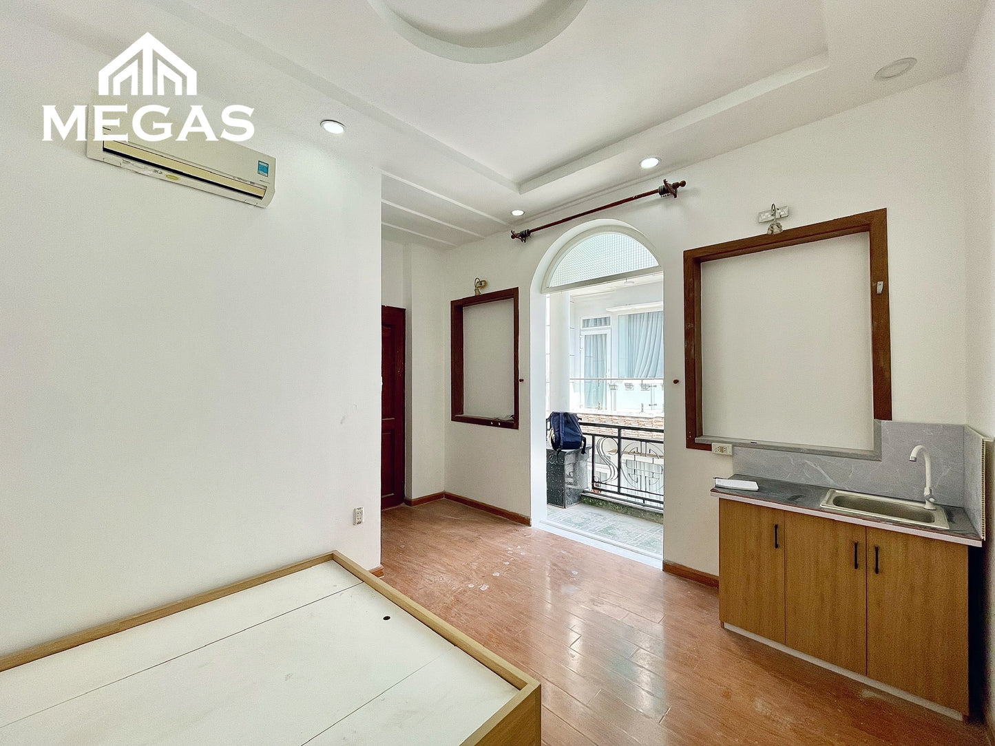 [009735]TTTSTUBC-NM02