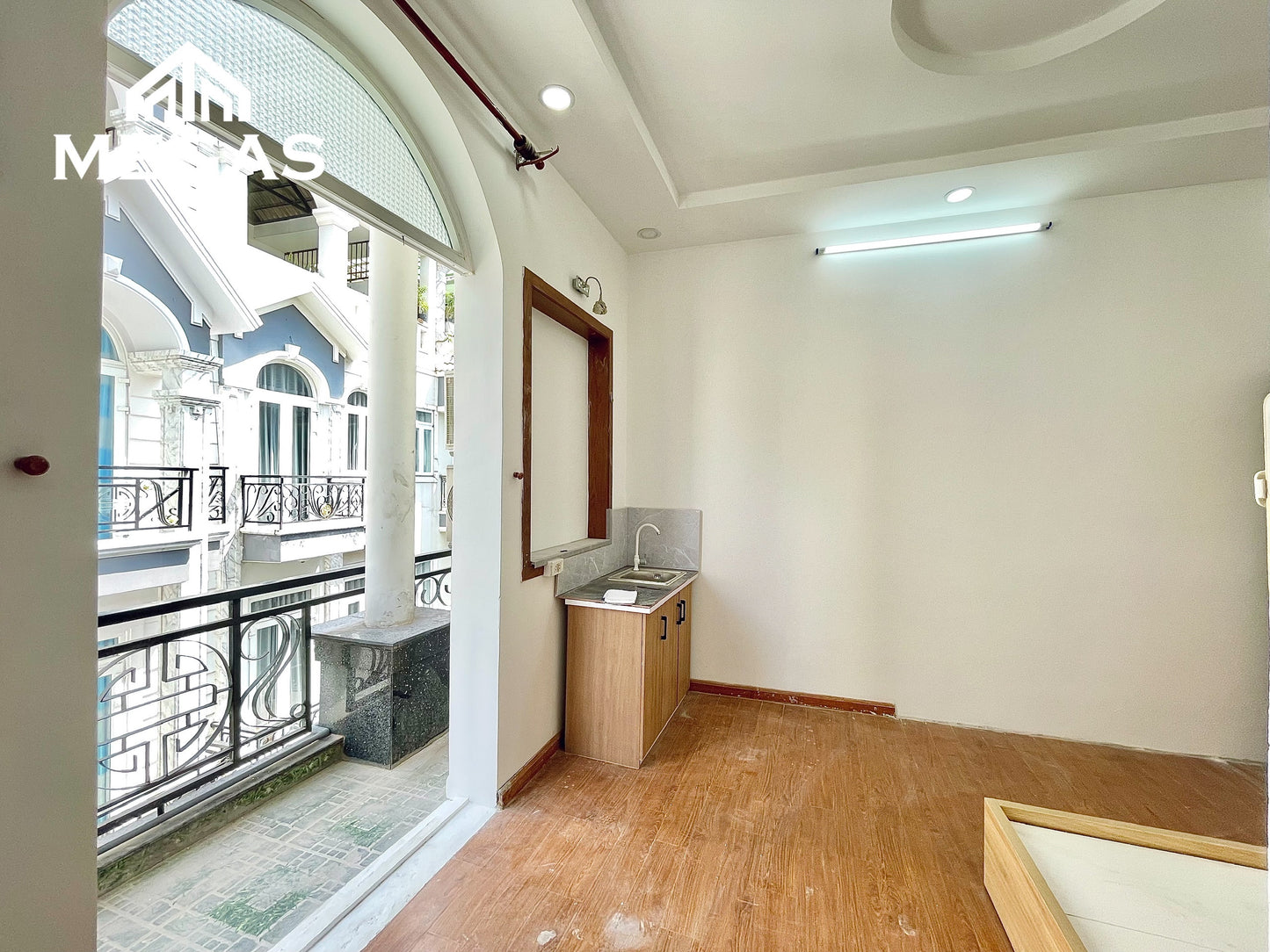 [009735]TTTSTUBC-NM02