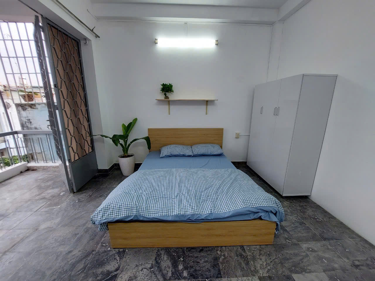 [009745]TSHSTUBC-NM02