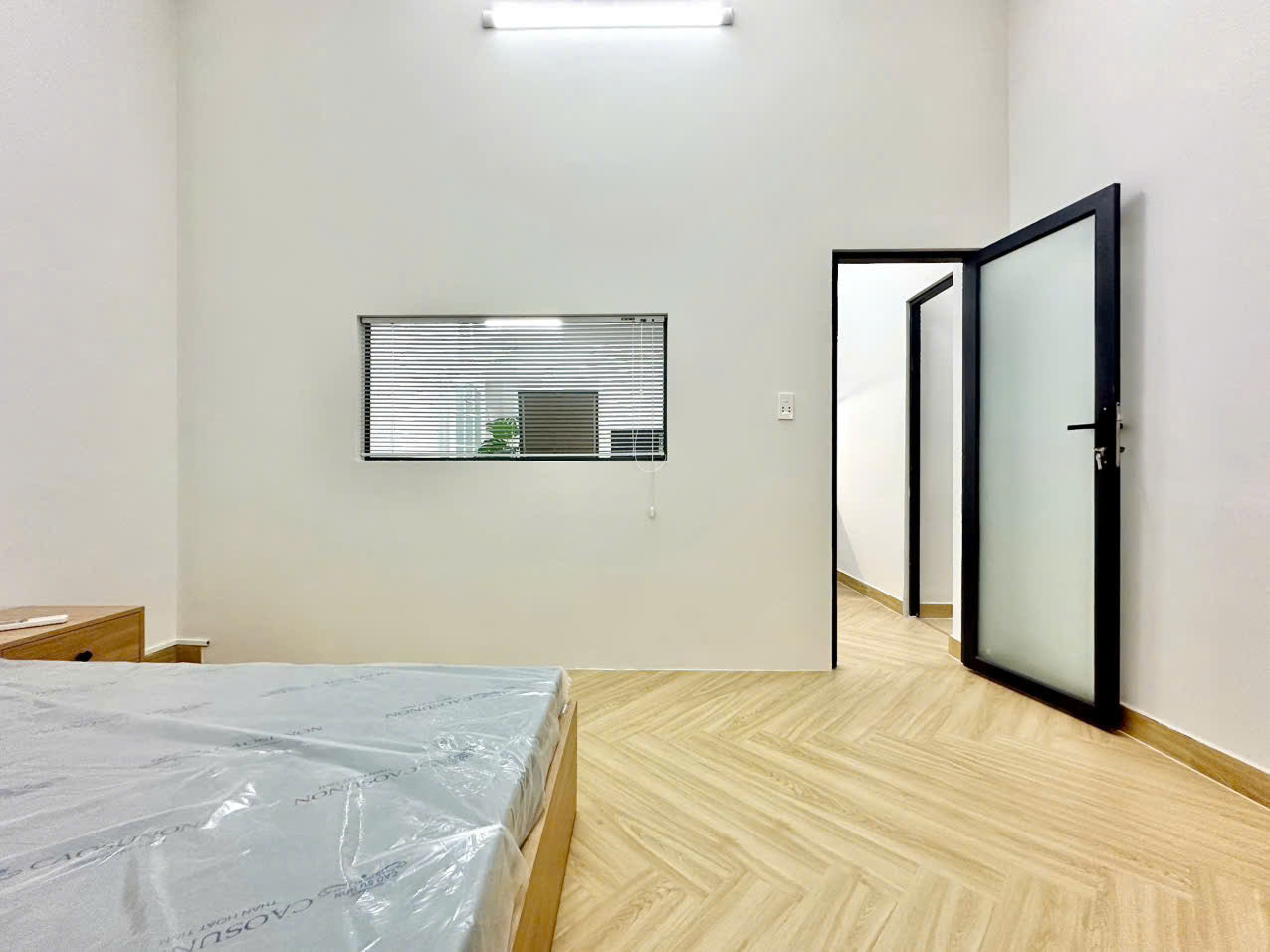 [008795]DN2PNST-LG01