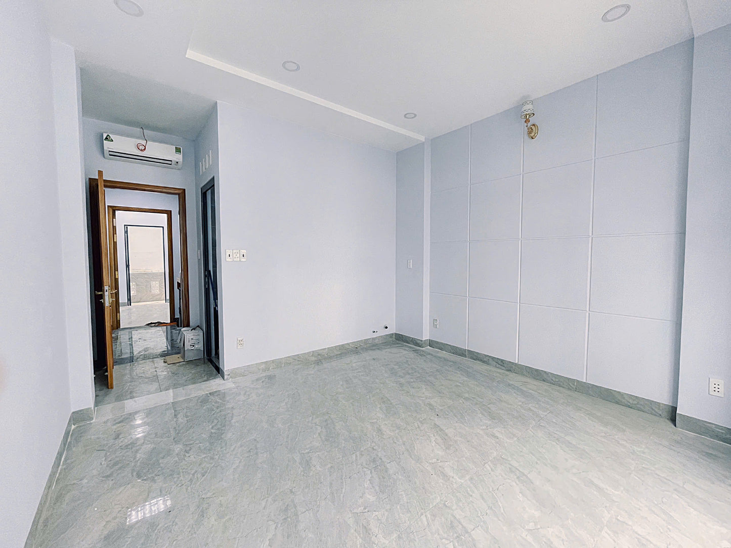 [010011]NSSTUBC-NM01