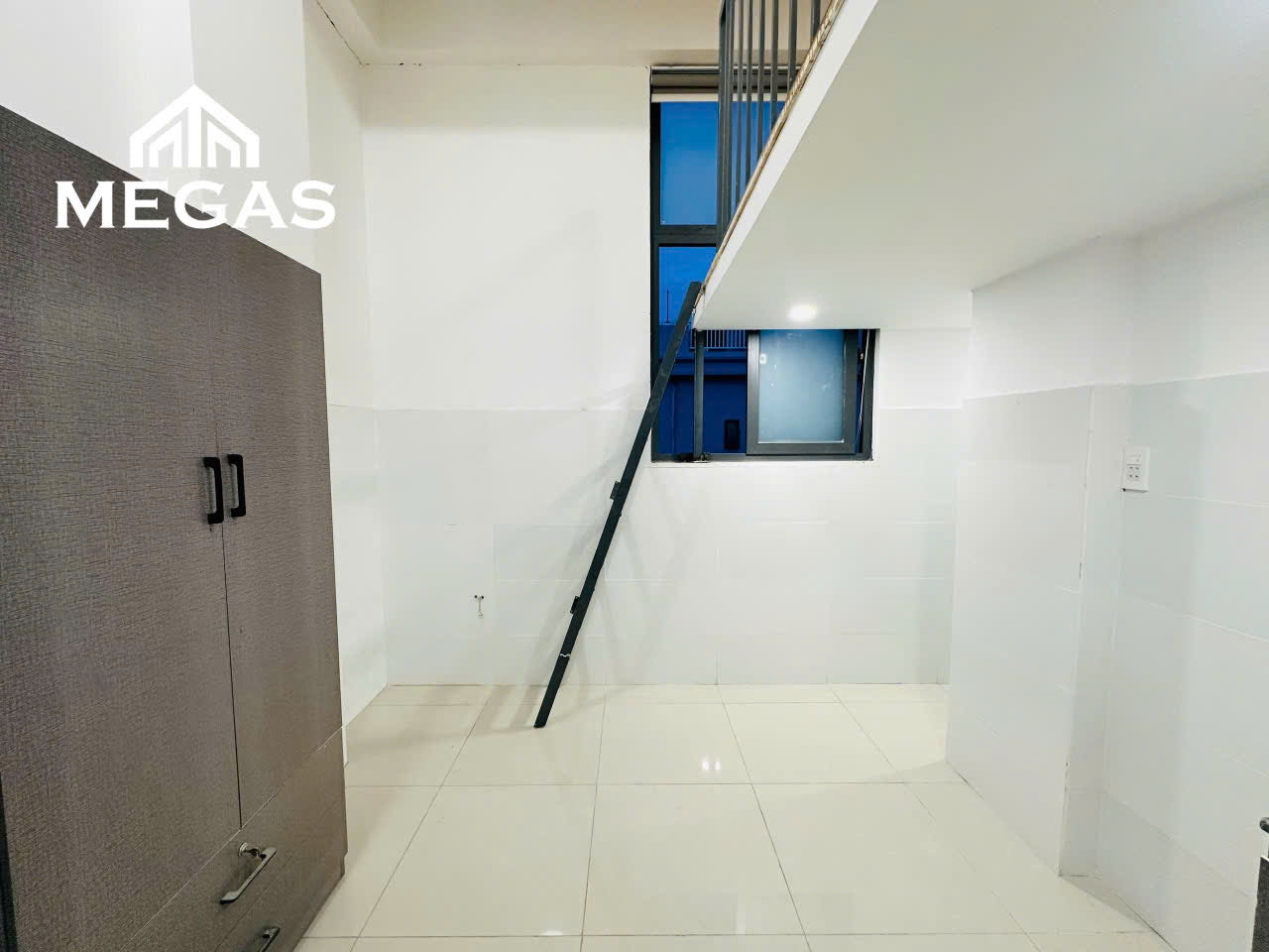 [010071]HBDUPST-NM01