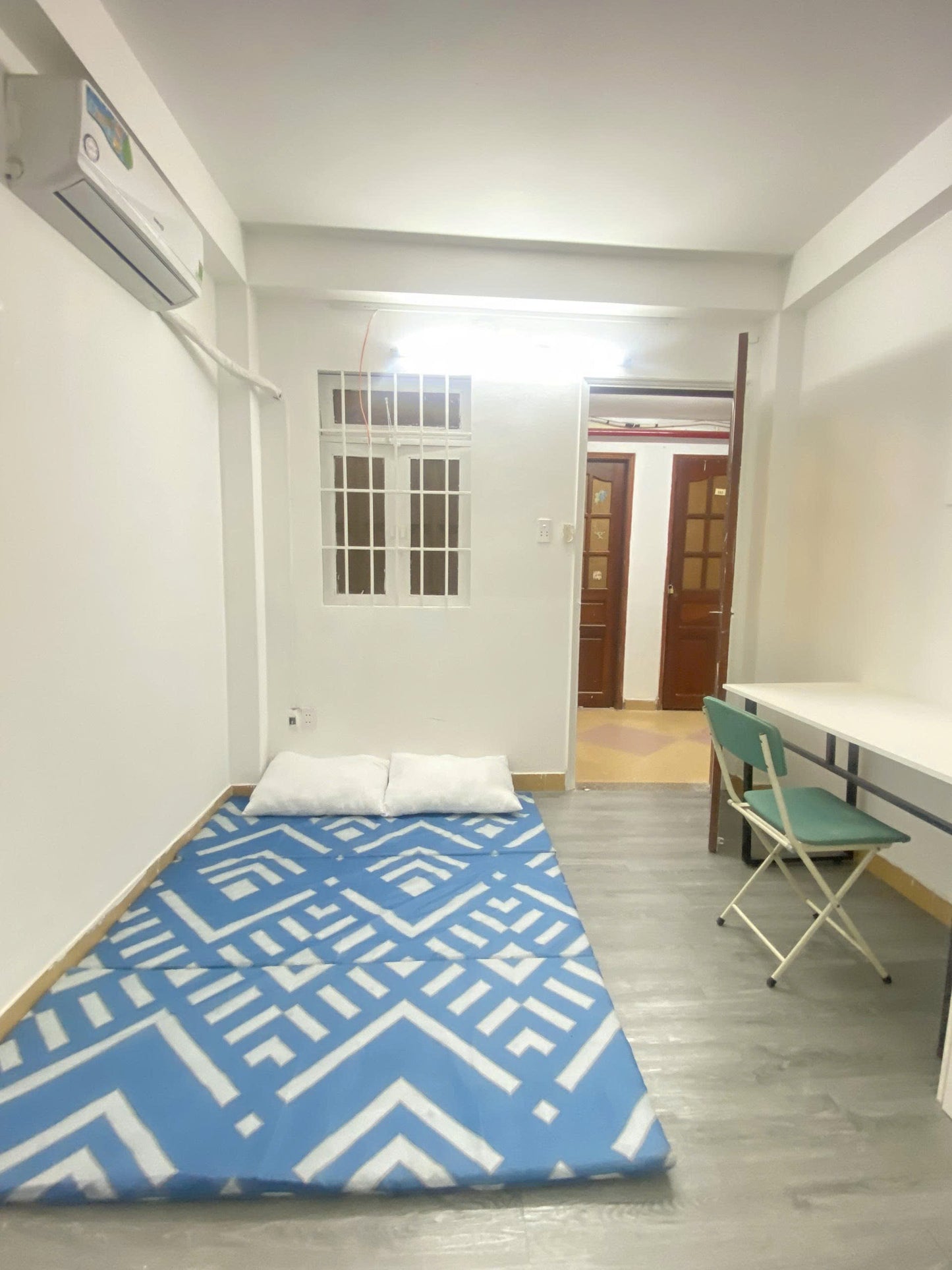 [009935]TVSTUST-SM01