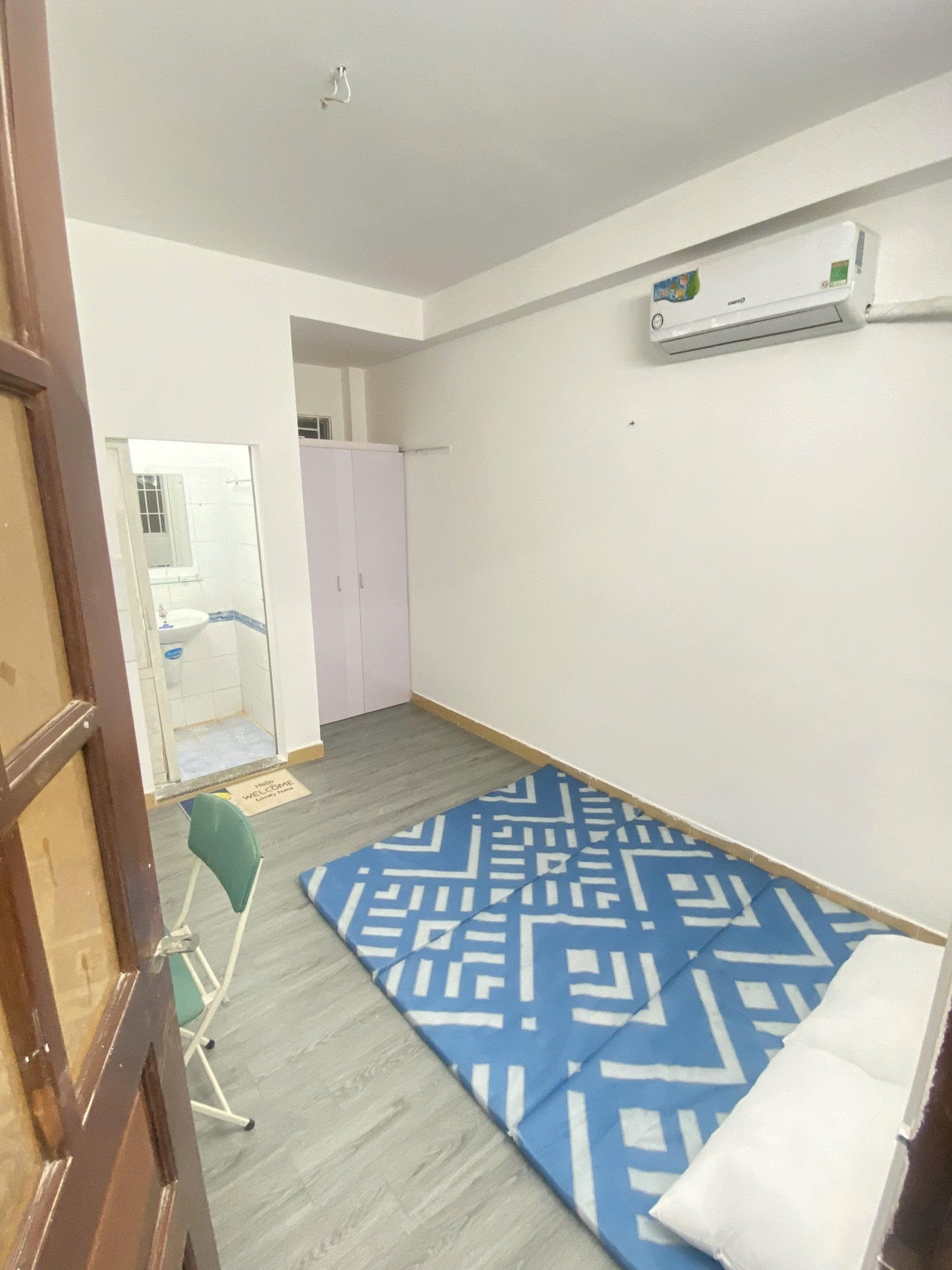 [009935]TVSTUST-SM01