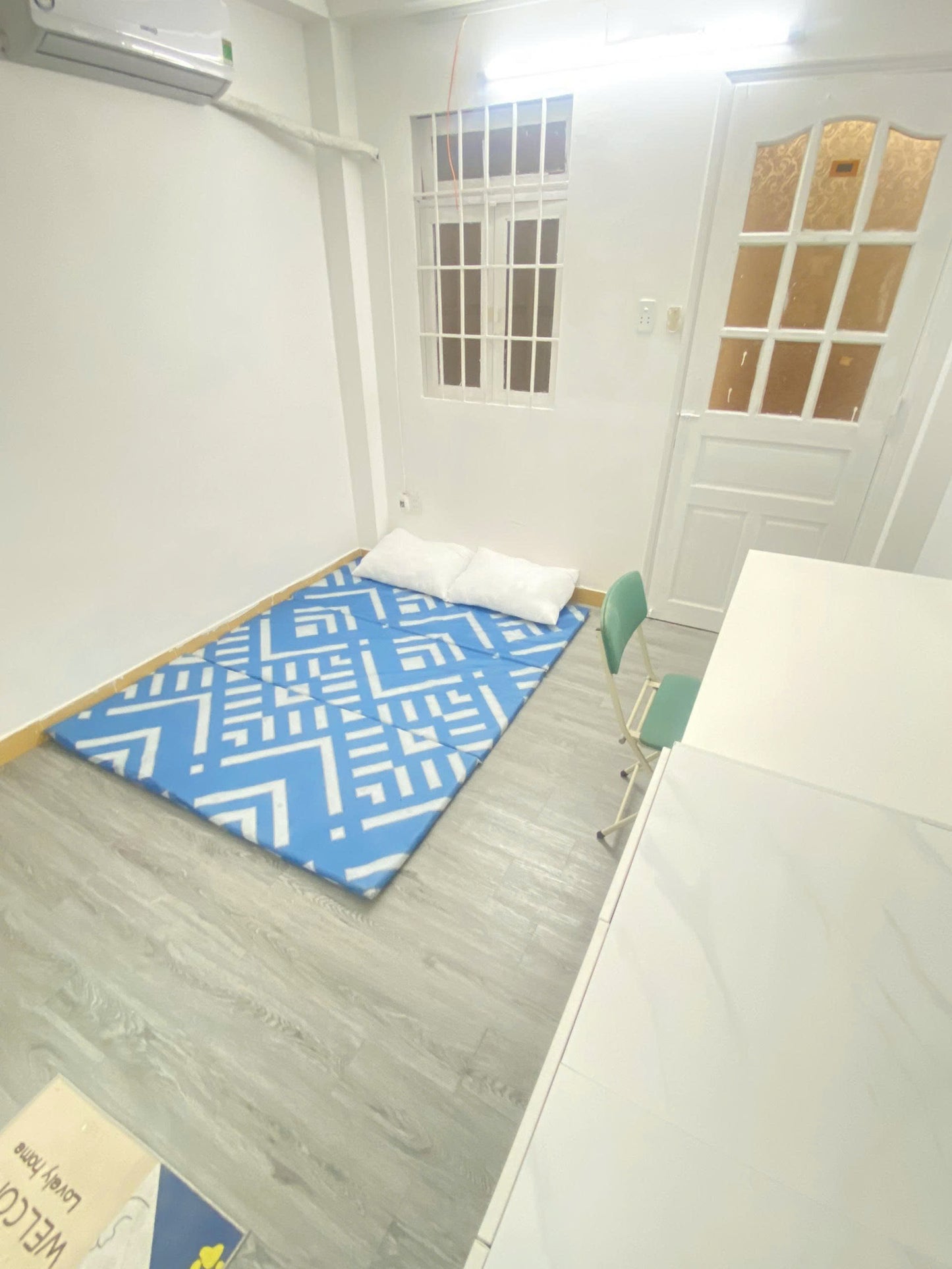 [009935]TVSTUST-SM01