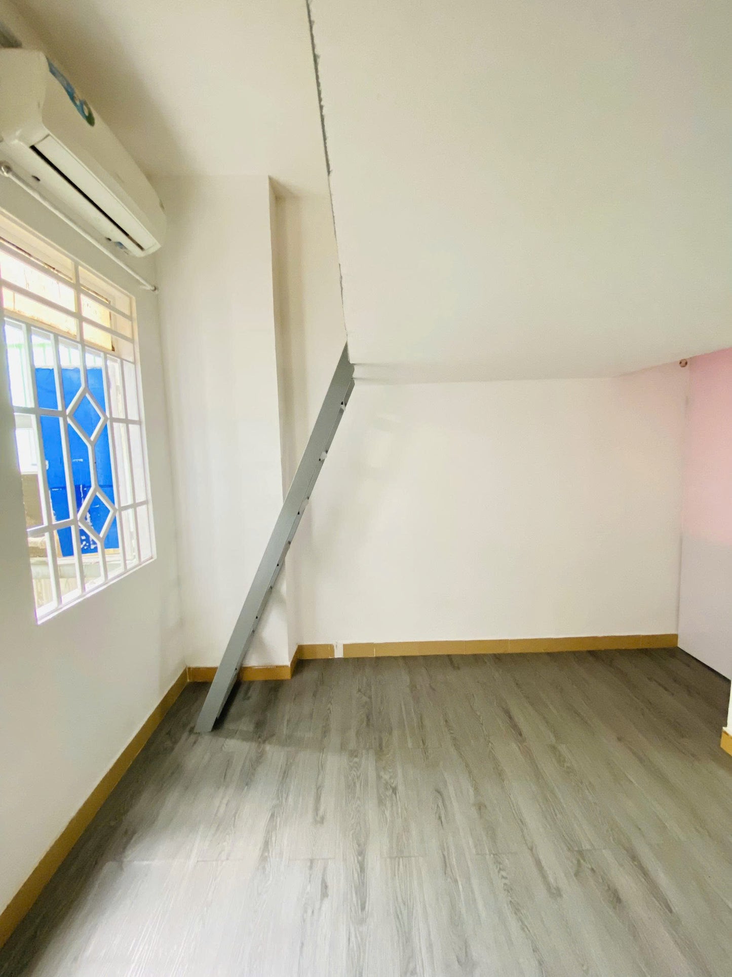 [009945]TVDUPST-NM02