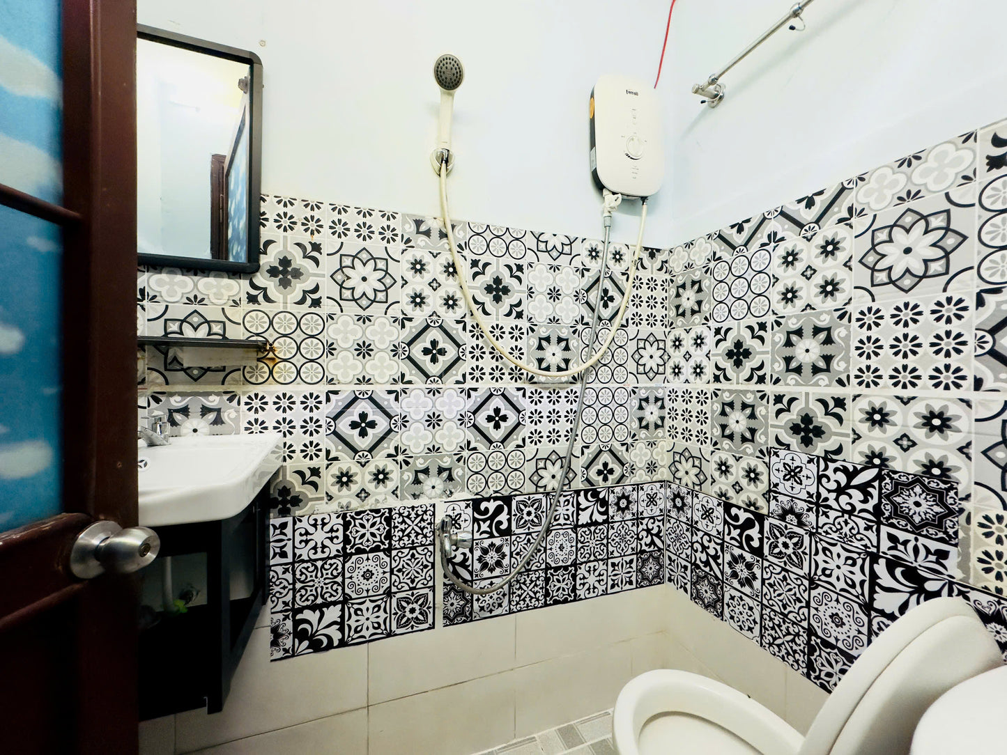 [004915]NMHSTUST-NM01