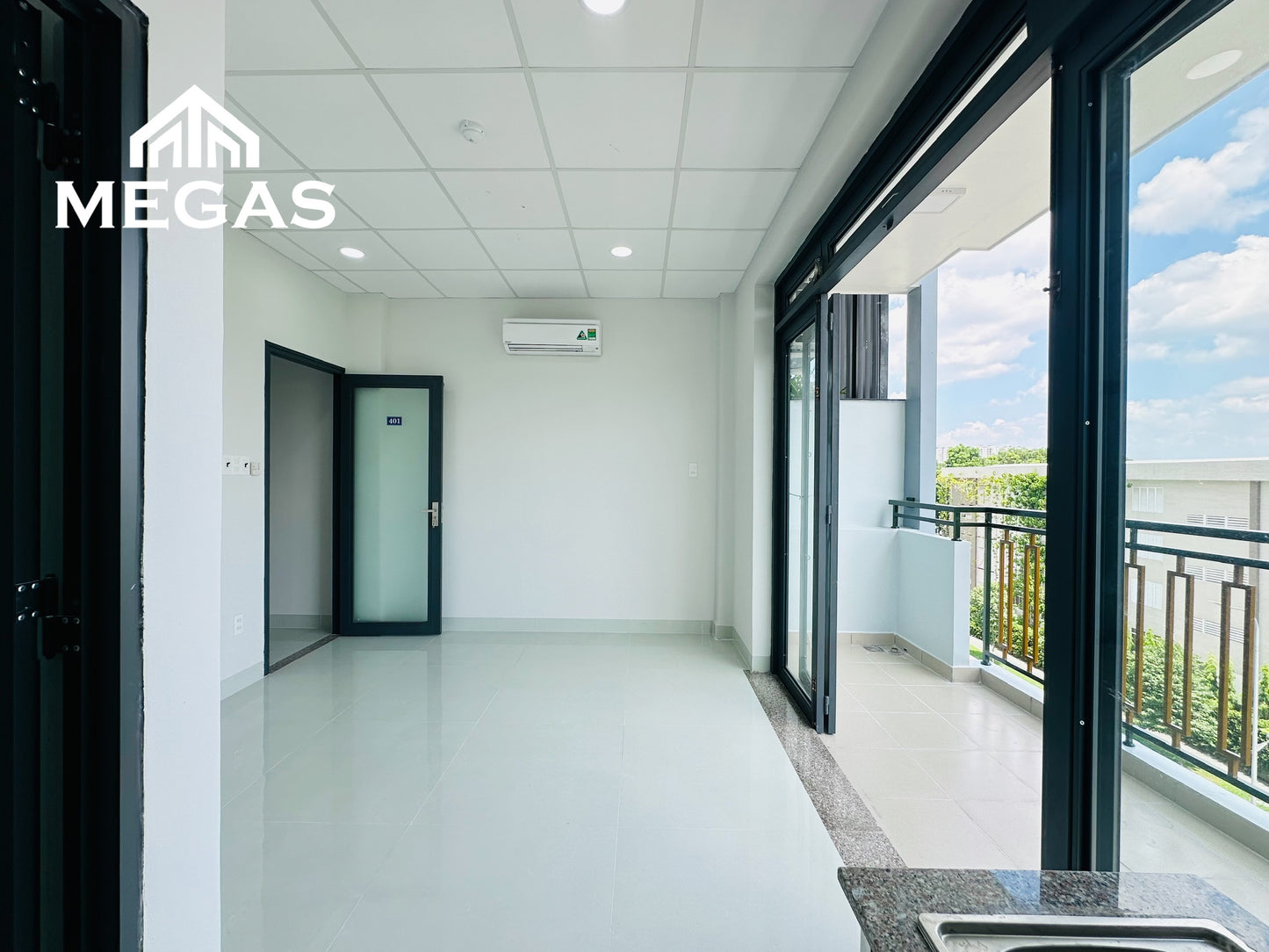 [010241]BBTTSTUBC-NM01