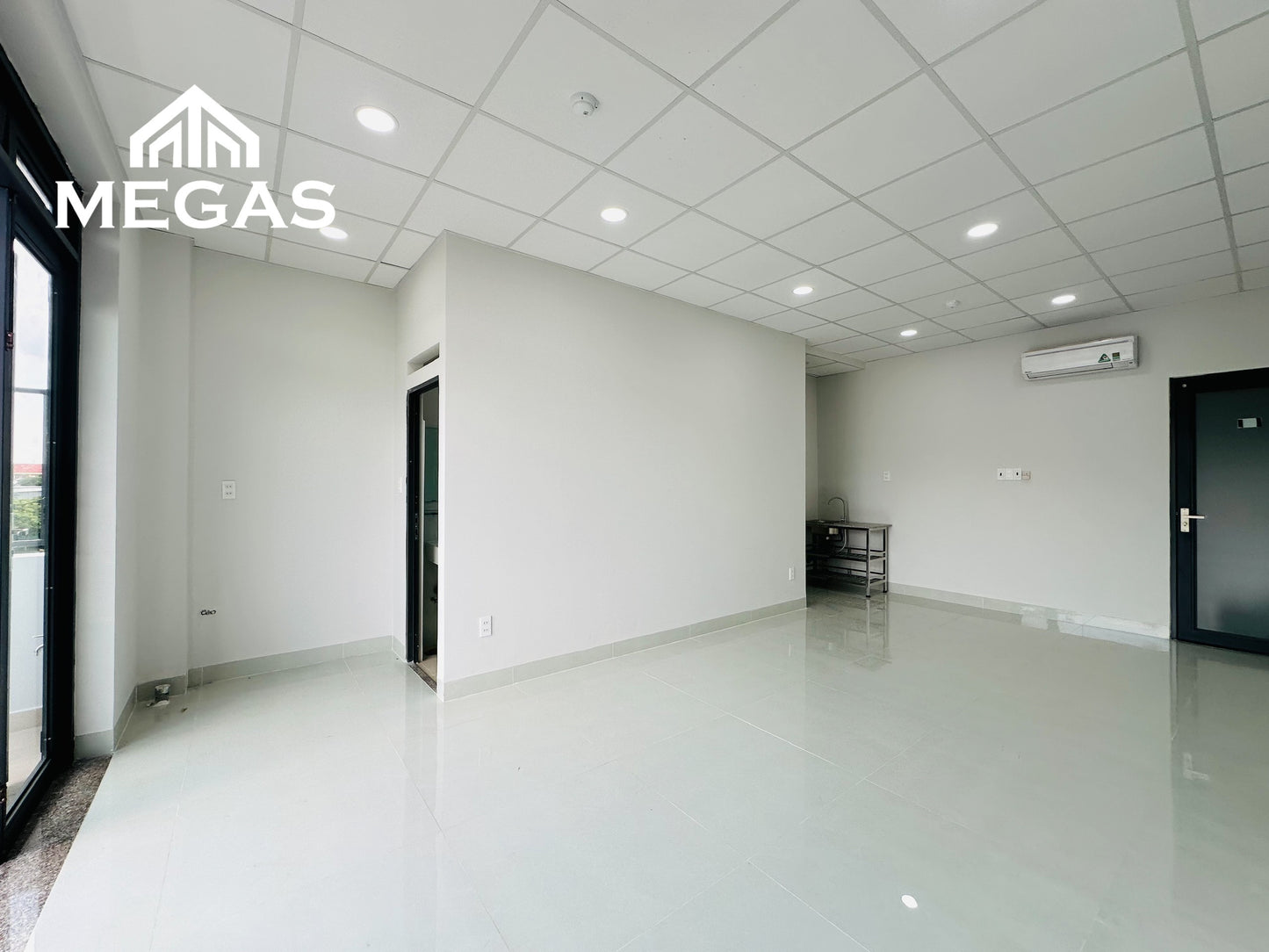 [010251]BBTTSTUBC-LG02