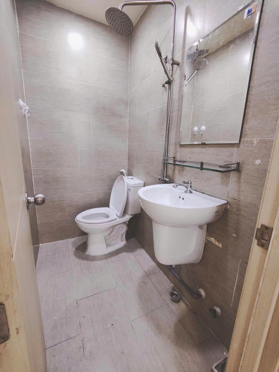 [010411]LVHSTUBC-NM01