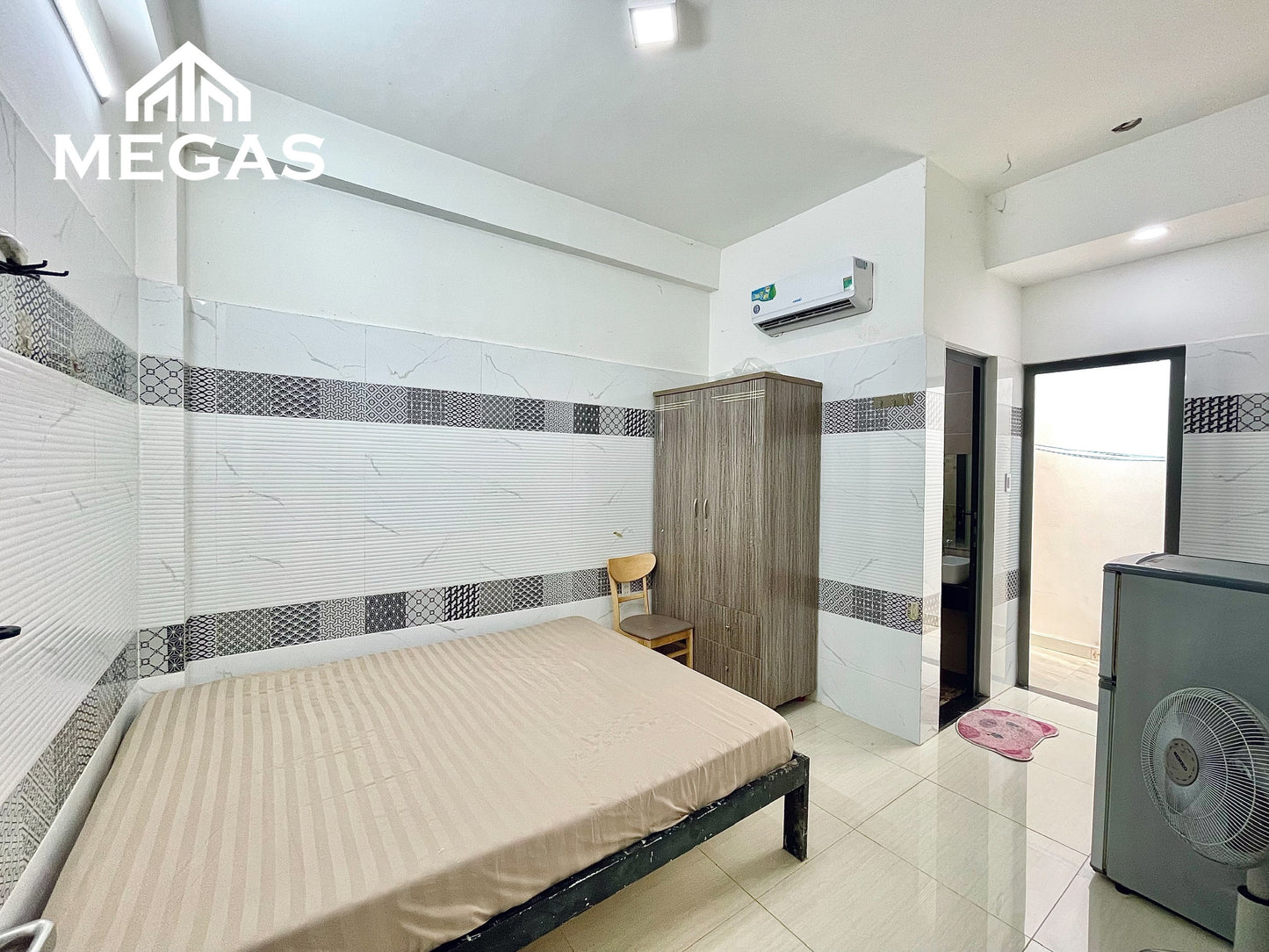 [010725]NTTSTUST-NM01