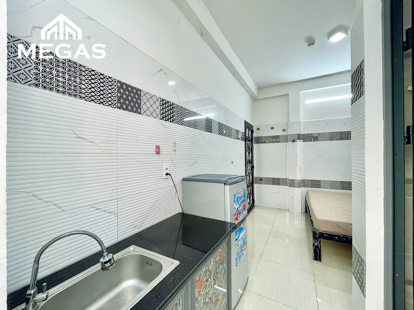 [010725]NTTSTUST-NM01