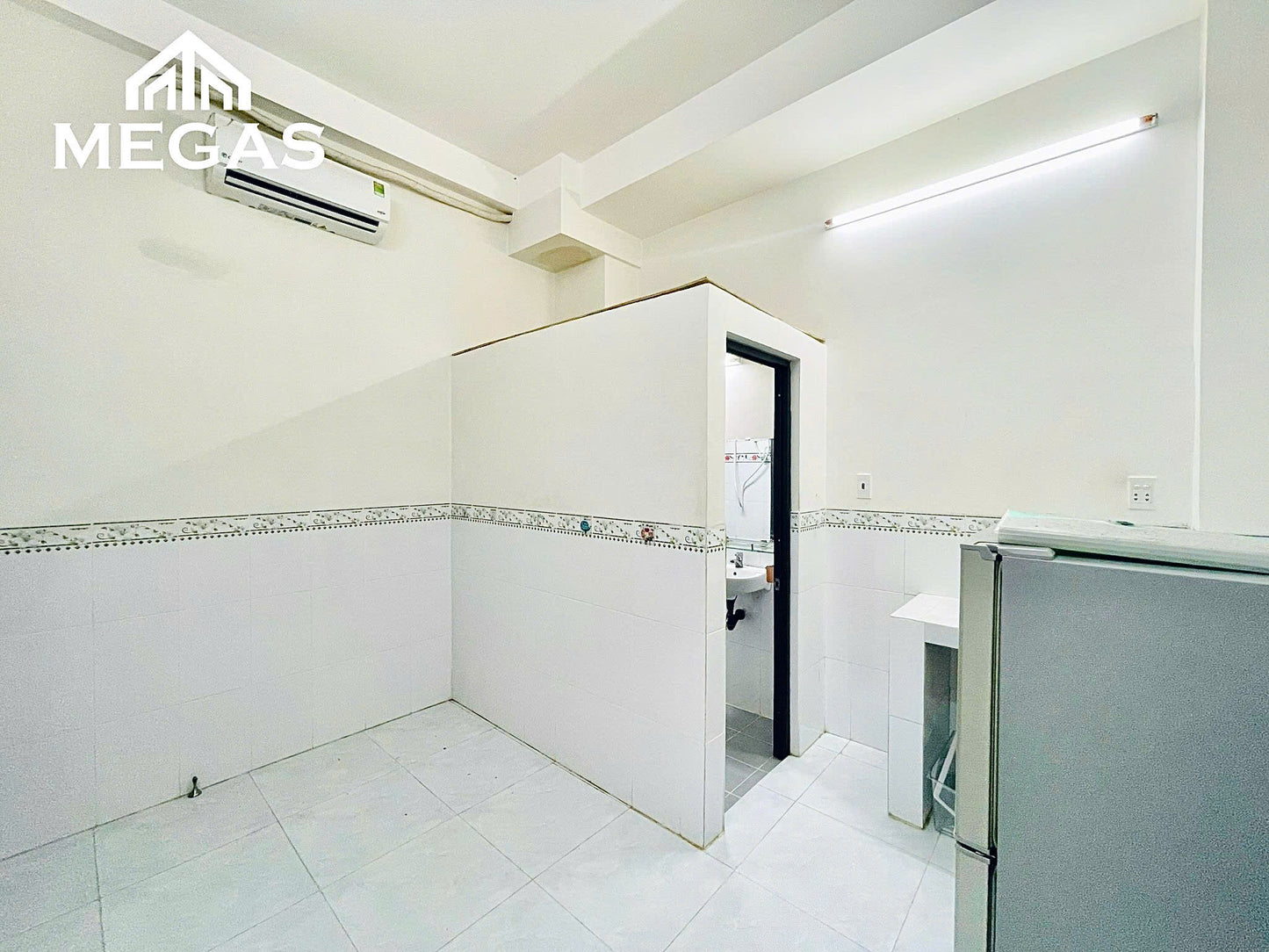 [010765]PHISTUST-SM01