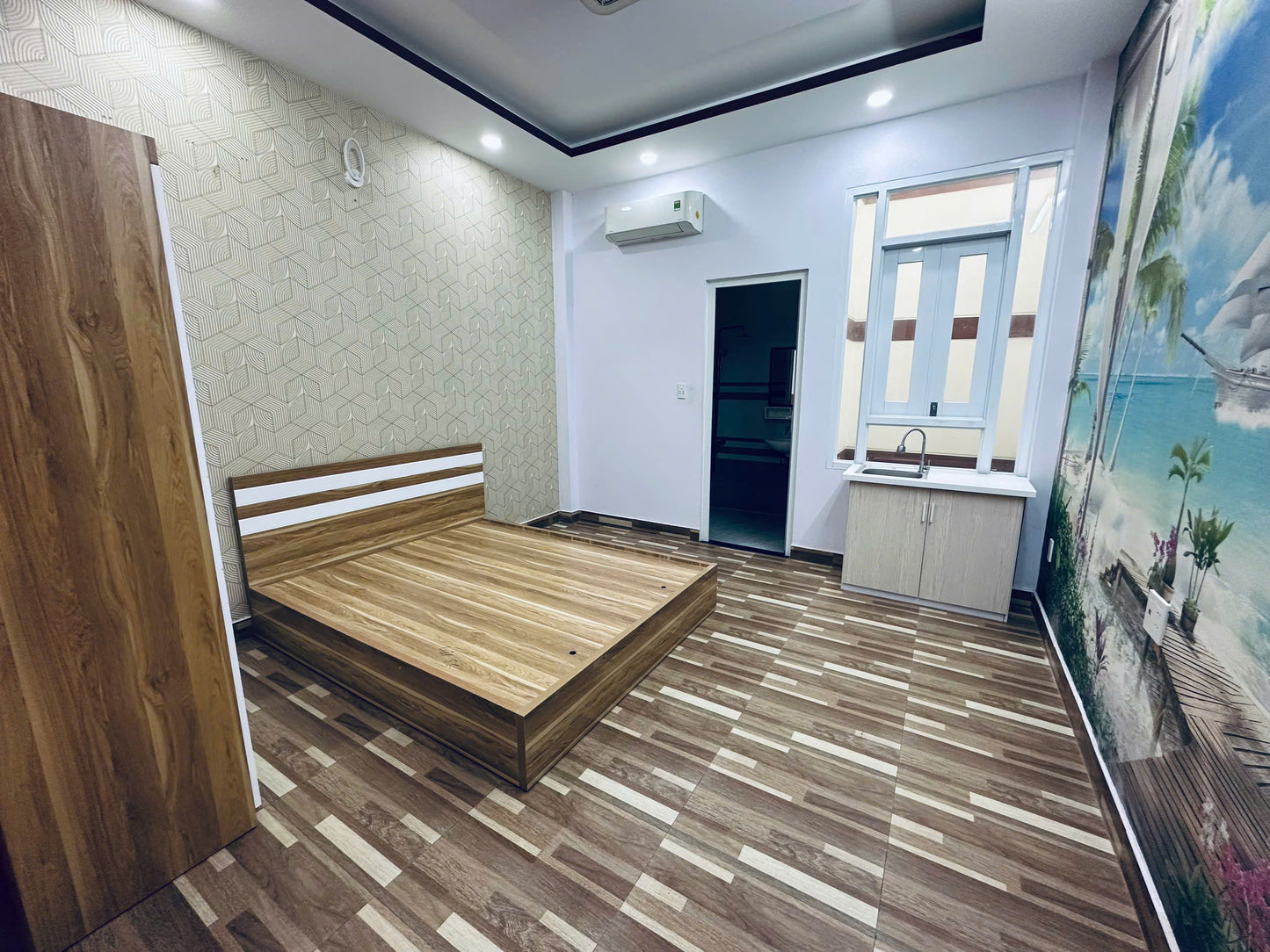 [011175]TTTSTUST-NM01